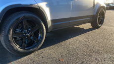 Land Rover Defender 2.0 D240 SE 110 5dr Auto Diesel Estate